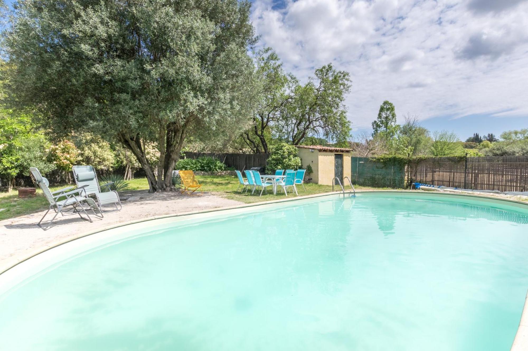 Maison Avec Piscine Location De Vacances Ferme Pedagogique Du Dolmen Le Pouget Esterno foto